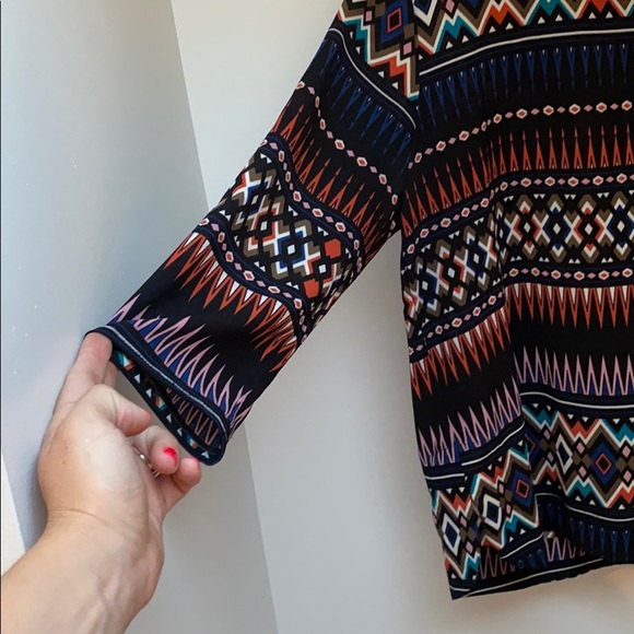 Patterned blouse - Picture 2 of 3